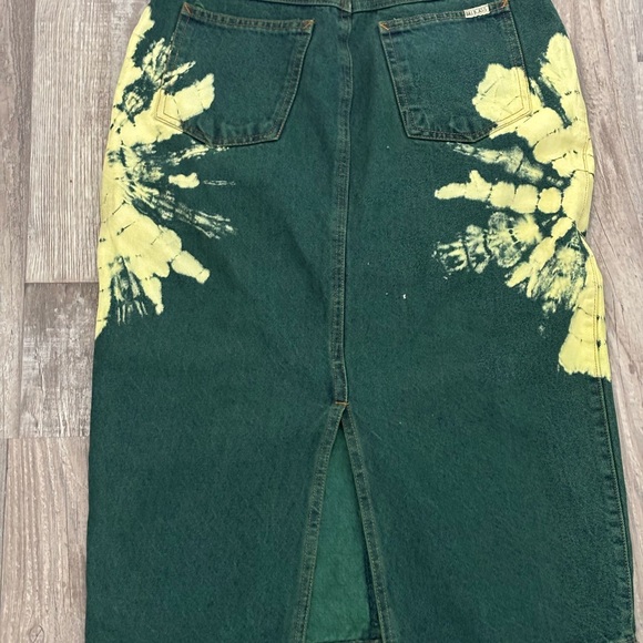 Urban Outfitters Green Tie-Dye Midi Skirt - Picture 3 of 5